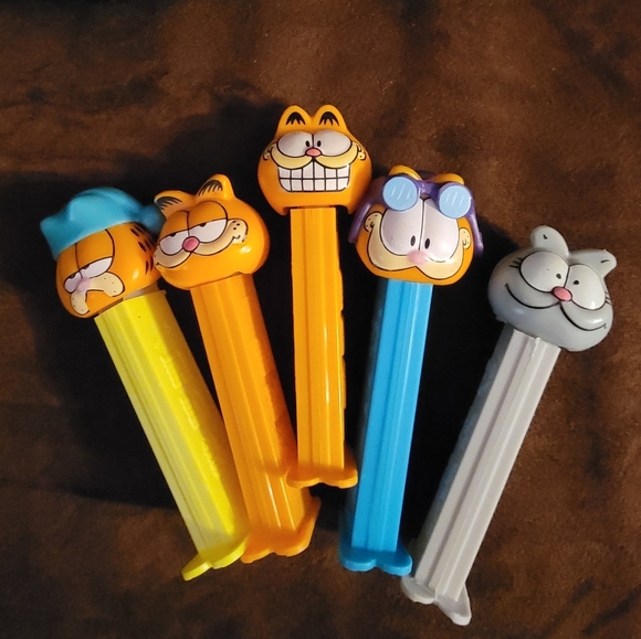 Pez Other - Vintage Garfield and Friends Pez Dispensers